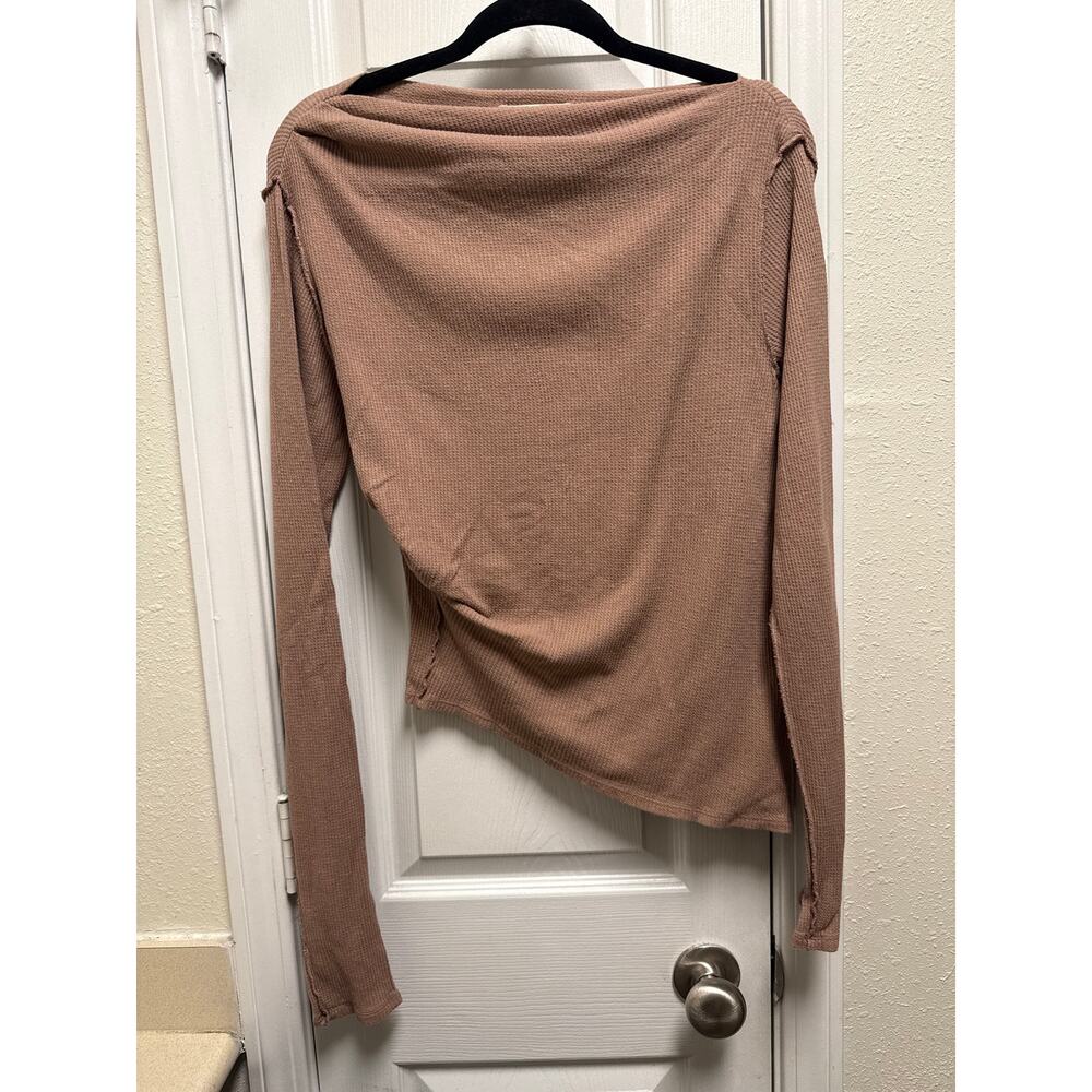 Free People We The Free Beige Waffle Knit Long Sleeve Ruched Shirt Size Large - Picture 2 of 6